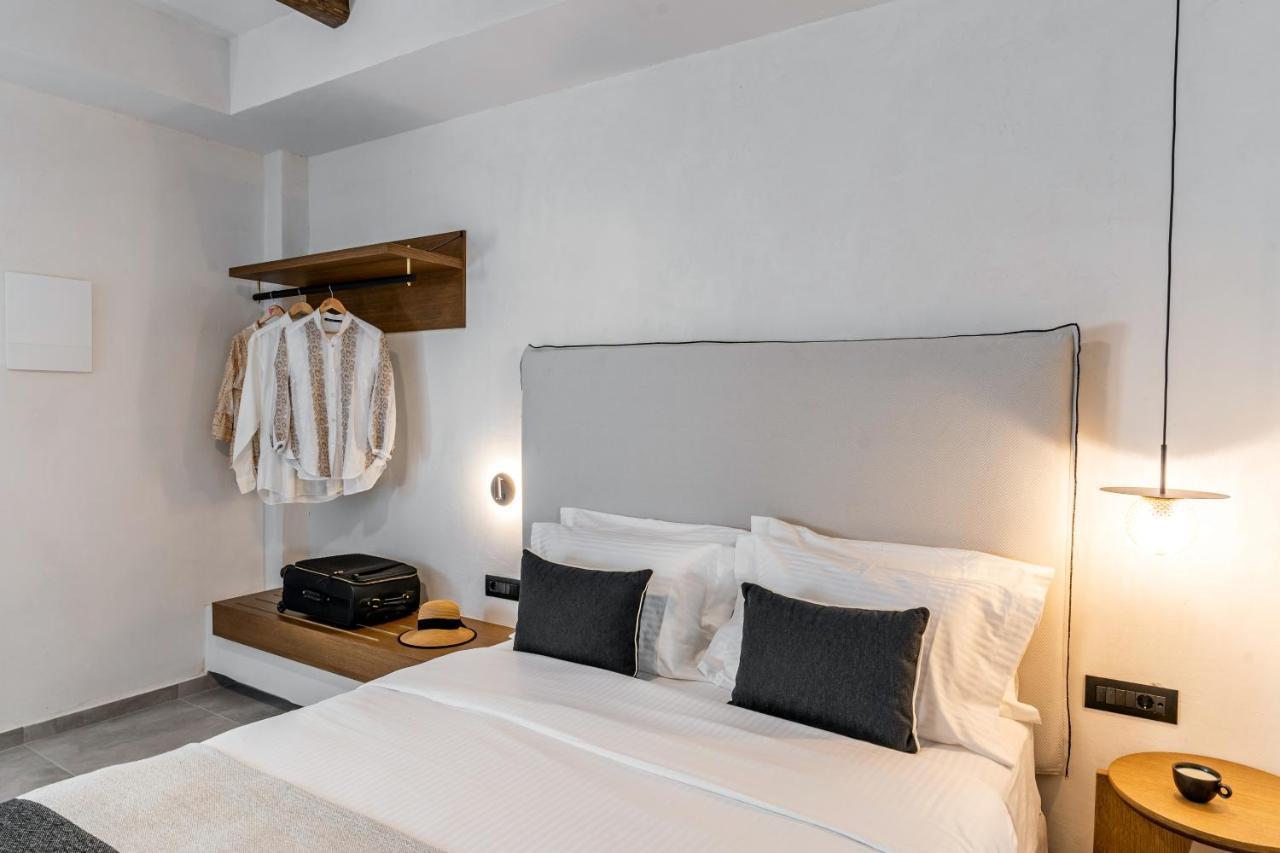 Amer Suites Фира Екстериор снимка
